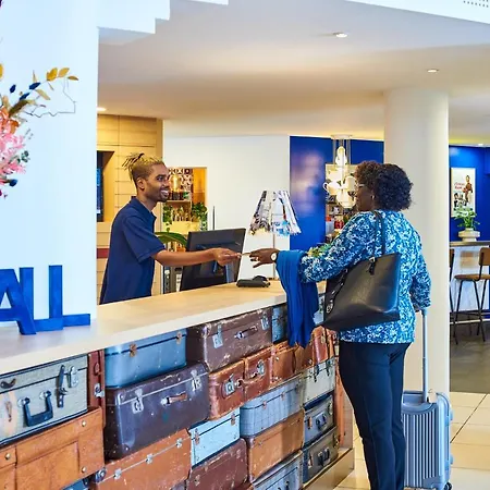 Ibis La Cite Des Sciences 19eme Hotell 3*