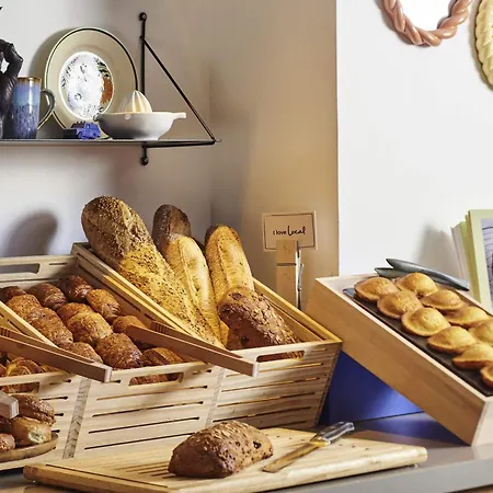 Ibis La Cite Des Sciences 19eme