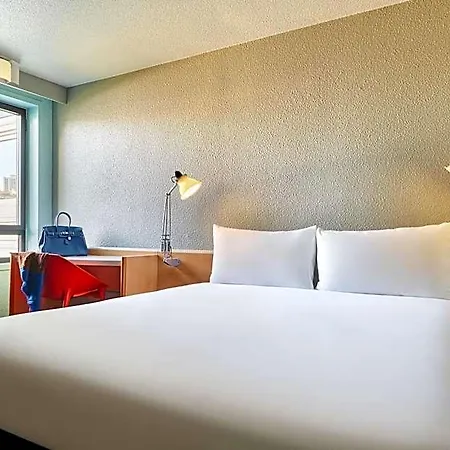 Ibis La Cite Des Sciences 19eme 3* פריז