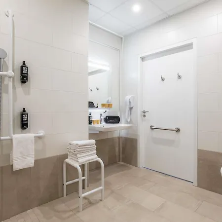 Ibis La Cite Des Sciences 19eme 3* باريس