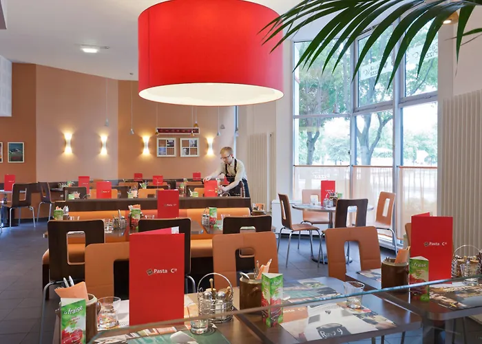 Ibis La Cite Des Sciences 19eme 호텔 3*