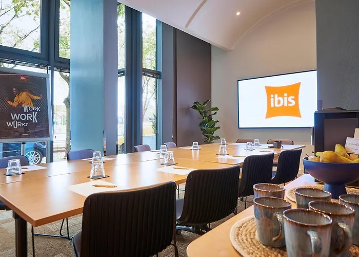 Ibis La Cite Des Sciences 19eme 호텔