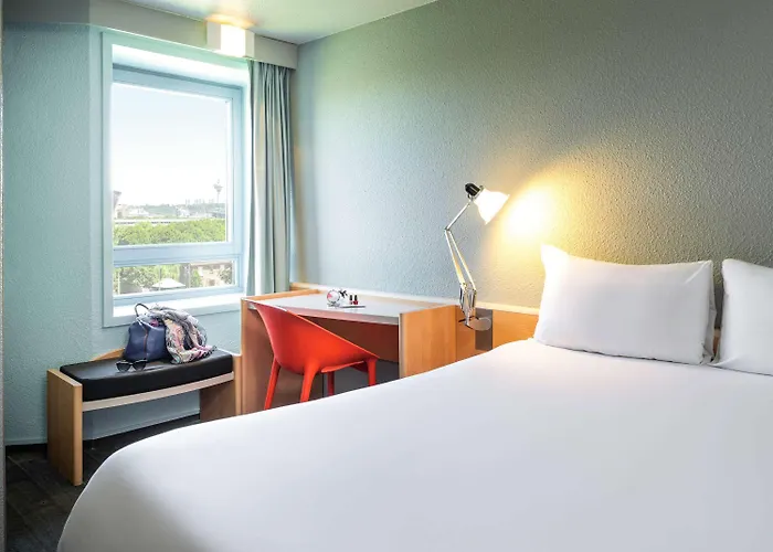 Ibis La Cite Des Sciences 19eme 호텔 파리