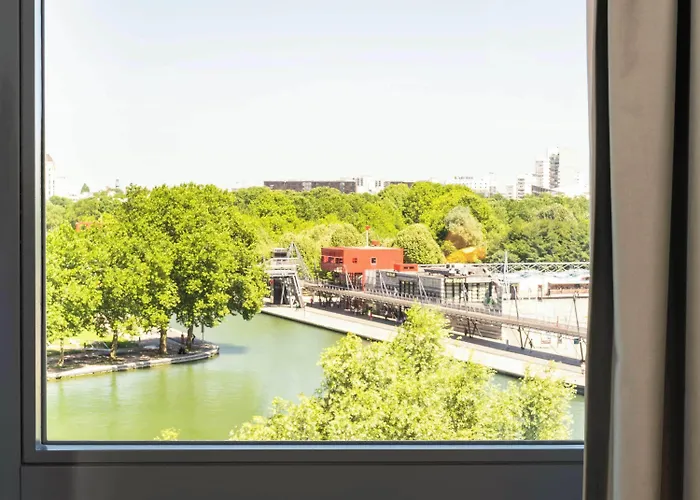 Ibis La Cite Des Sciences 19eme 호텔