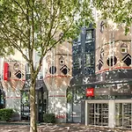 Ibis La Cite Des Sciences 19eme