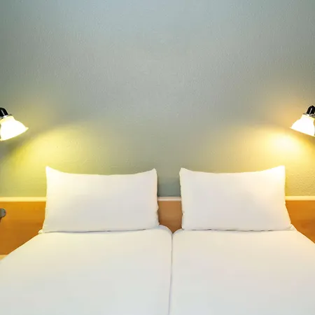 Hotel Ibis La Cite Des Sciences 19eme Paris